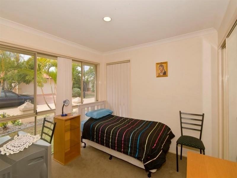 7 Gardendale Crescent, Burleigh Waters QLD 4220