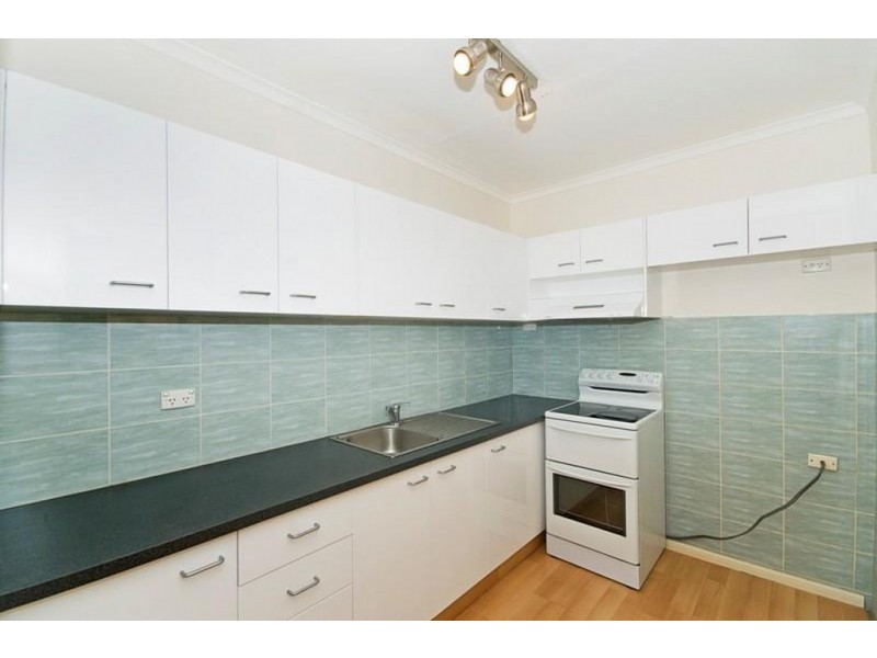 2/21 Tallebudgera Drive, Palm Beach QLD 4221