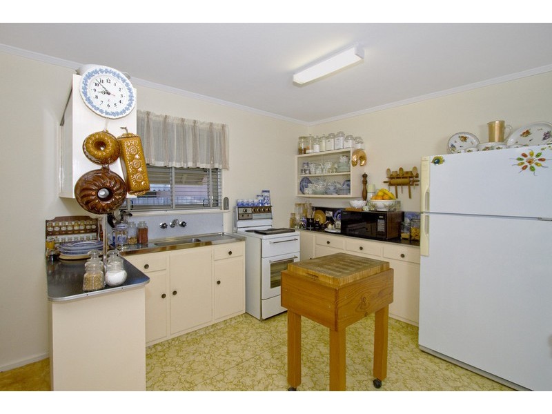 12 Morotai Avenue, Palm Beach QLD 4221