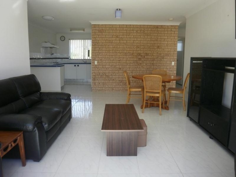 13/2 Twenty Eighth Avenue, Palm Beach QLD 4221