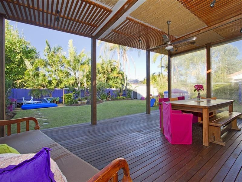 43 Parnki Parade, Palm Beach QLD 4221