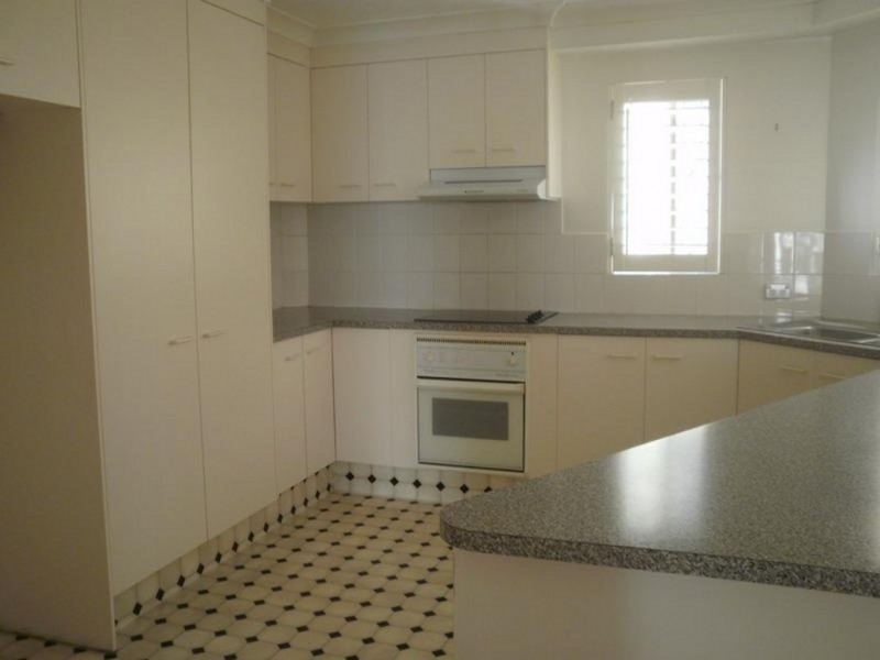 2/6 Teemangum Street, Tugun QLD 4224