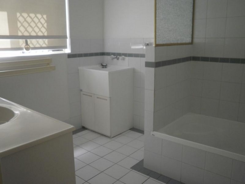 2/6 Teemangum Street, Tugun QLD 4224