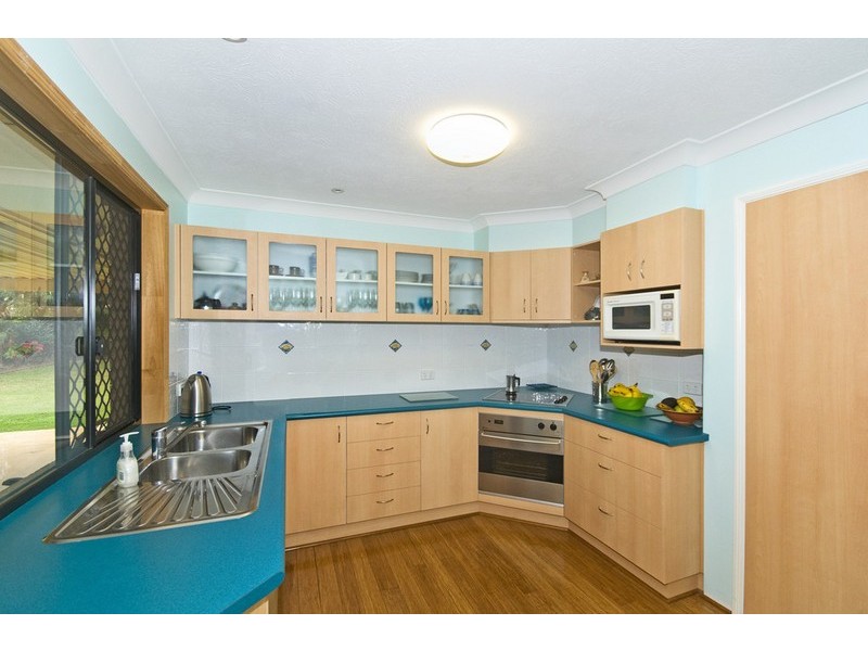 33 Avocado Street, Elanora QLD 4221