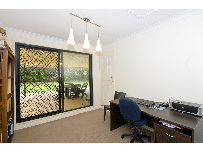 33 Avocado Street, Elanora QLD 4221