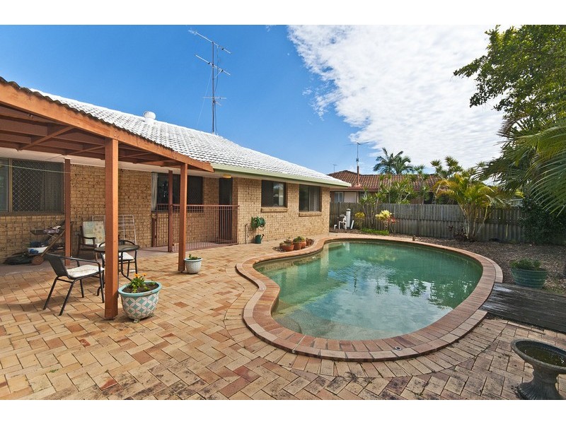 13 Sycamore Place, Palm Beach QLD 4221