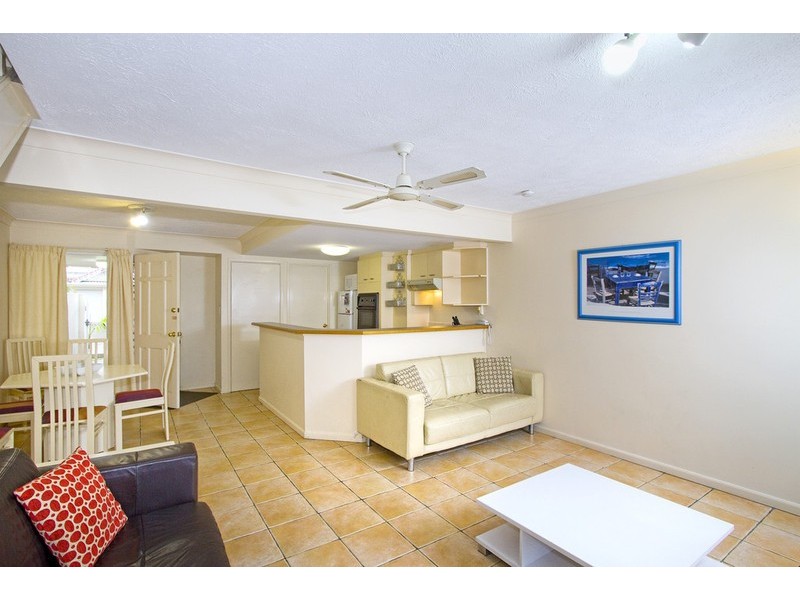 130/2 Coolgardie Street, Elanora QLD 4221