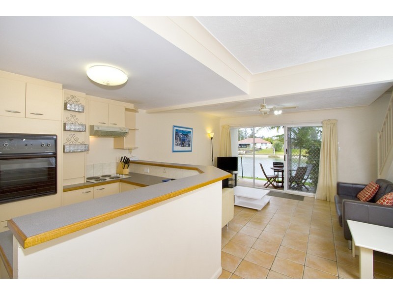 130/2 Coolgardie Street, Elanora QLD 4221