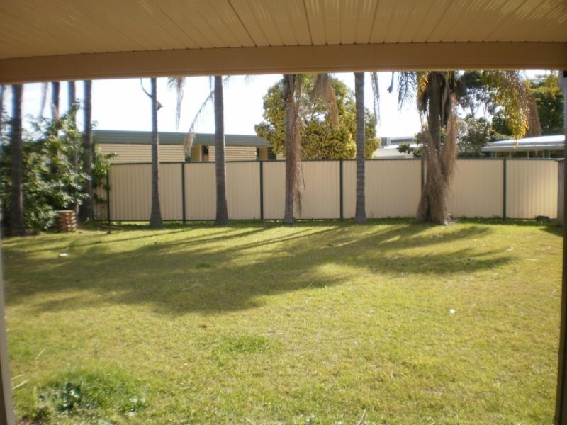 37 Seabrook Street, Elanora QLD 4221