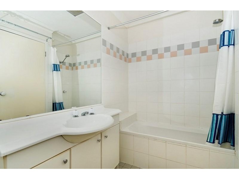 8/283 Nineteenth Avenue, Elanora QLD 4221