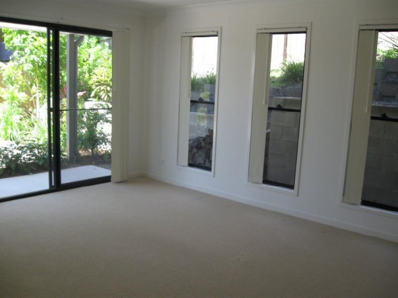 2/11 Sellin Place, Currumbin Waters QLD 4223