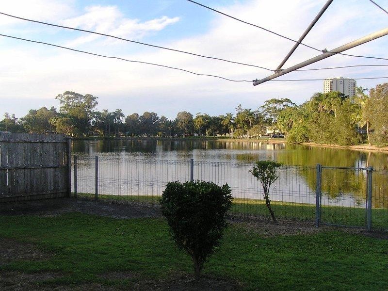 17 Tahiti Avenue, Palm Beach QLD 4221