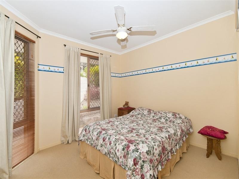 60 Forest Drive, Elanora QLD 4221