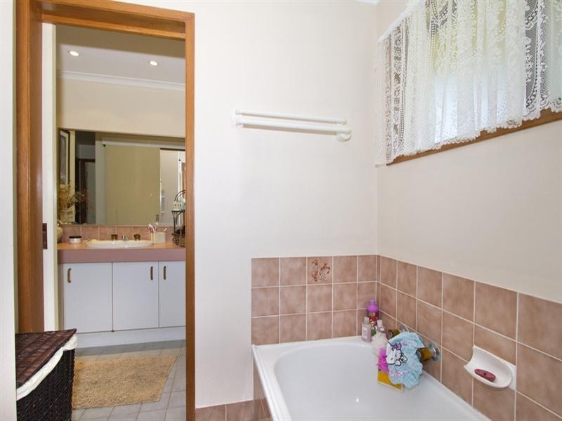 9 Ilford Close, Currumbin Waters QLD 4223