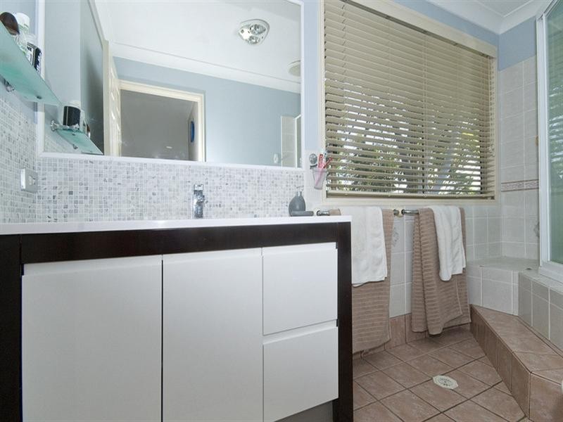 51 Doubleview Drive, Elanora QLD 4221