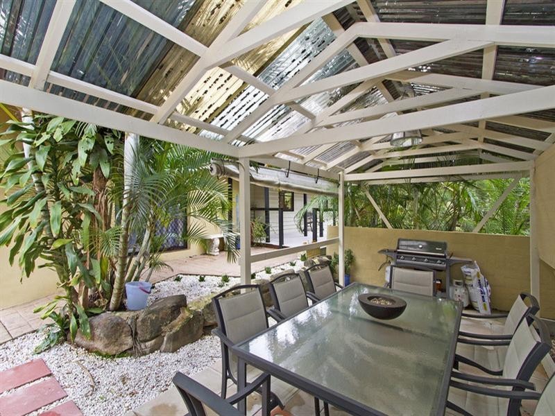 28 Kalamunda Close, Elanora QLD 4221