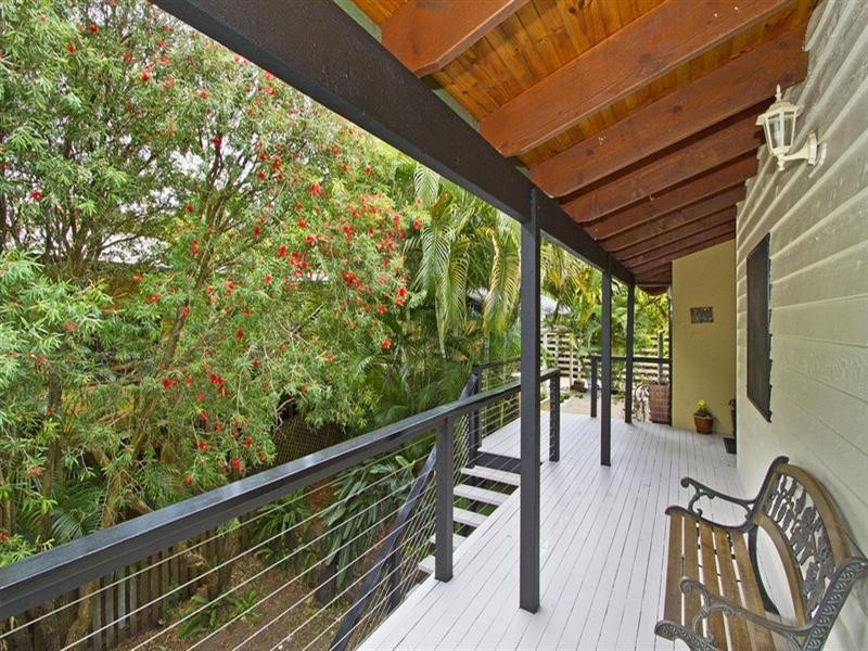 28 Kalamunda Close, Elanora QLD 4221