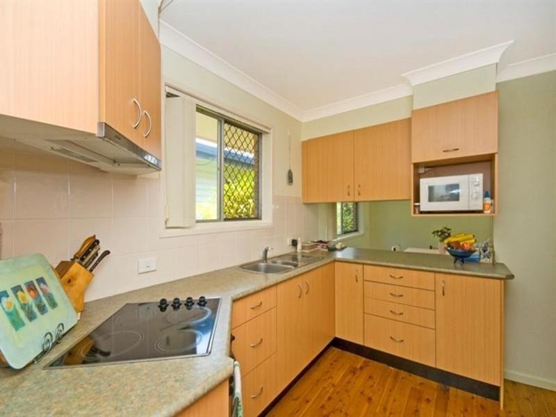 86 Leyte Avenue, Palm Beach QLD 4221