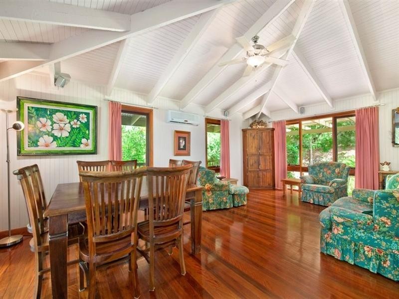 2 Ronelle Court, Tallebudgera QLD 4228