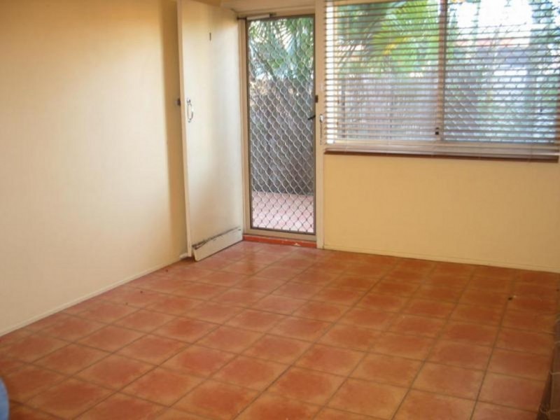 1/23 Tallebudgera Drive, Palm Beach QLD 4221