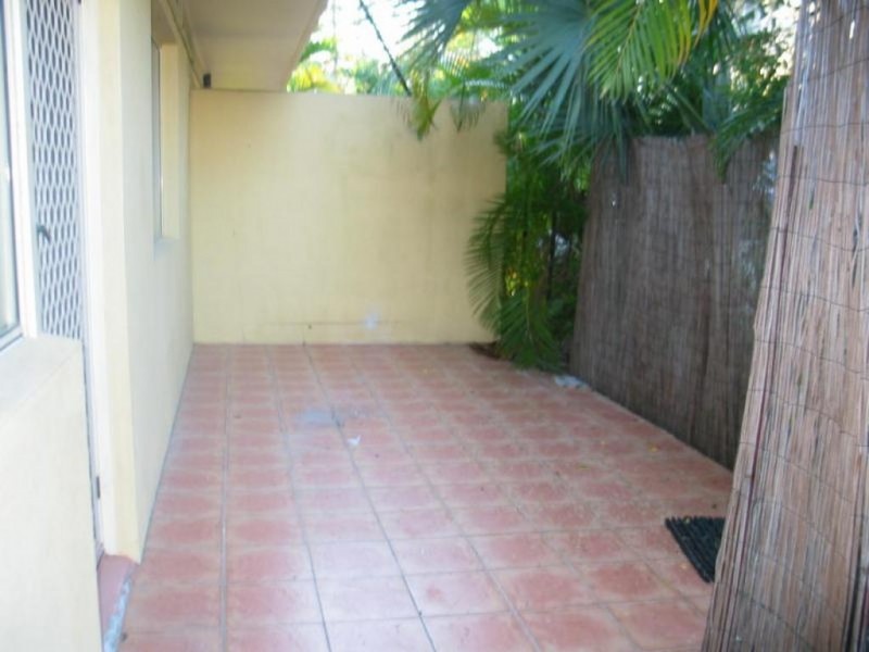 1/23 Tallebudgera Drive, Palm Beach QLD 4221