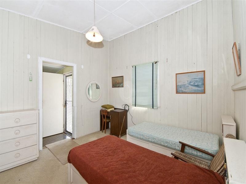 28 Molucca Avenue, Palm Beach QLD 4221