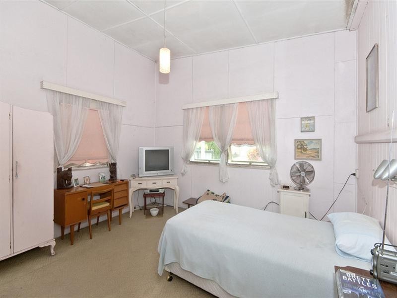 28 Molucca Avenue, Palm Beach QLD 4221