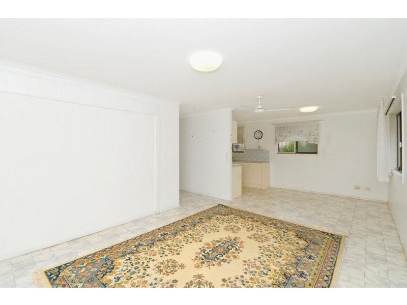 2/38 Tallebudgera Drive, Palm Beach QLD 4221