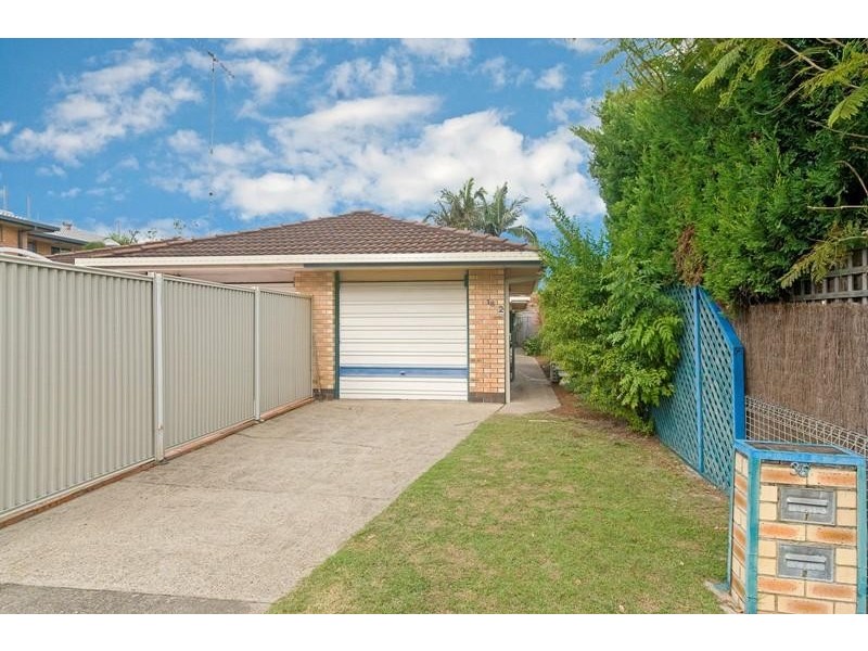 2/38 Tallebudgera Drive, Palm Beach QLD 4221