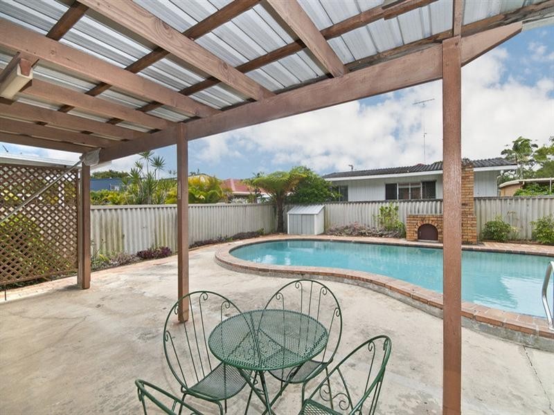 45 Waikiki Avenue, Palm Beach QLD 4221