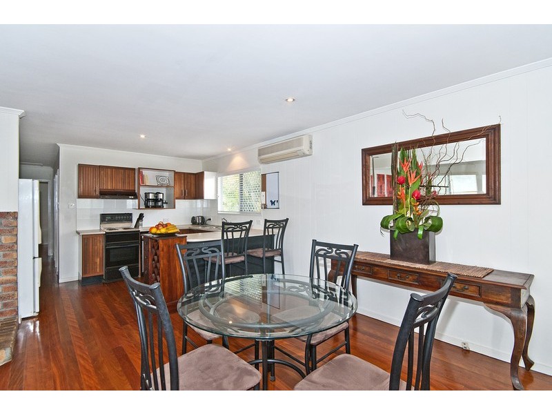 4 Chirn Lane, Labrador QLD 4215