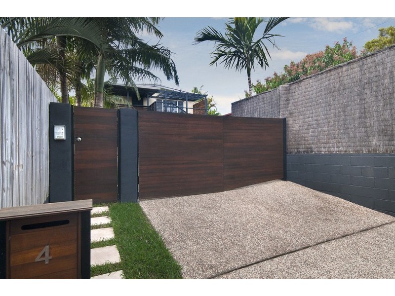 4 Chirn Lane, Labrador QLD 4215