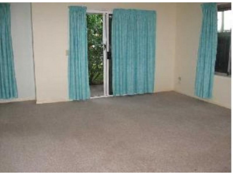 77 Leyte Avenue, Palm Beach QLD 4221