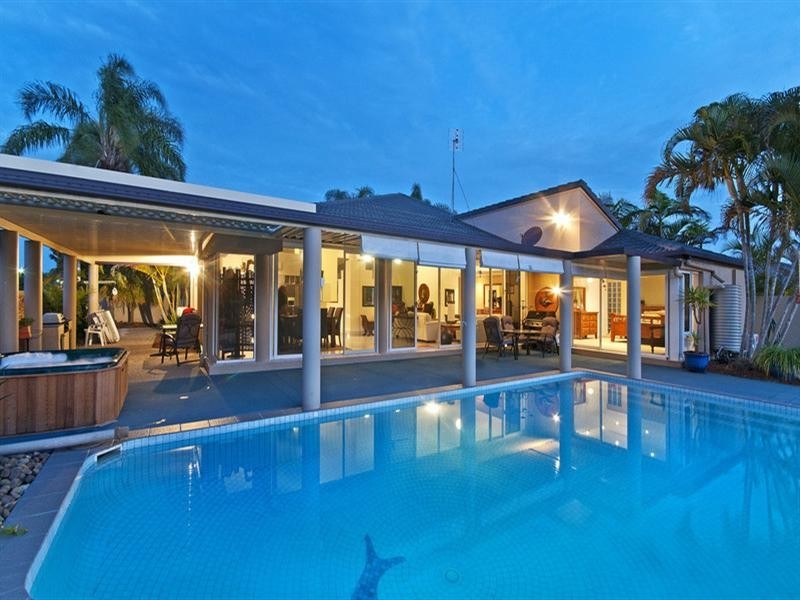 258 Nineteenth Avenue, Elanora QLD 4221