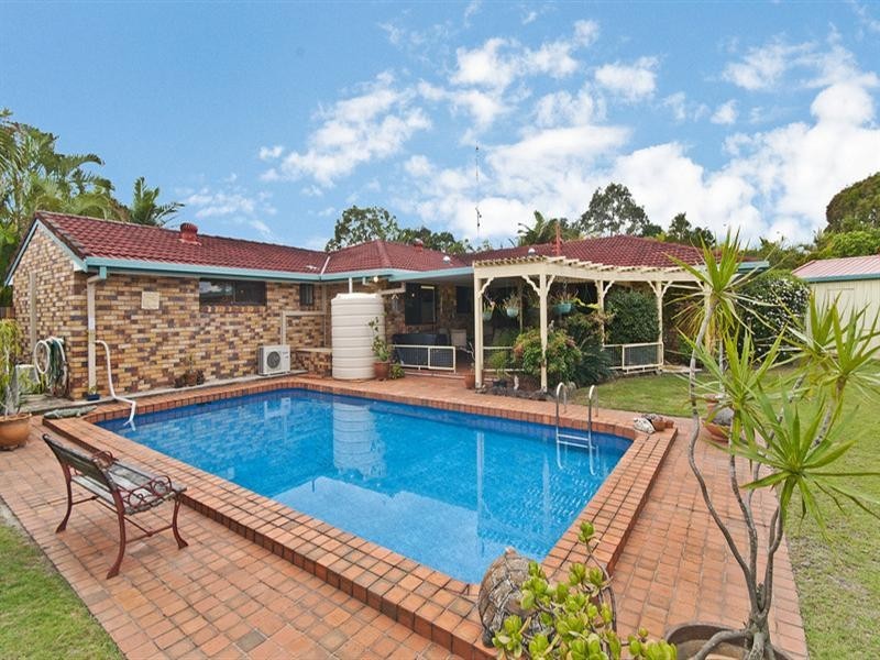 32 Almond Court, Elanora QLD 4221