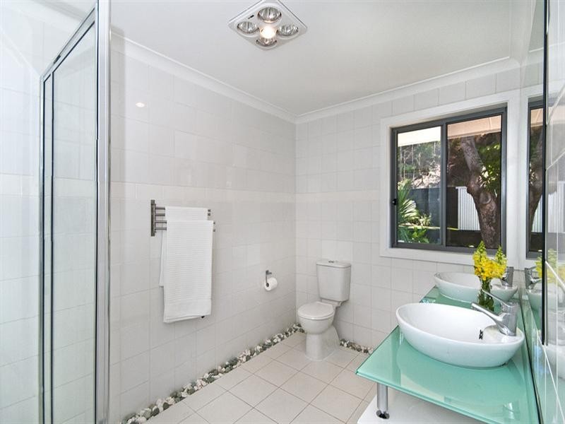 74 Doubleview Drive, Elanora QLD 4221