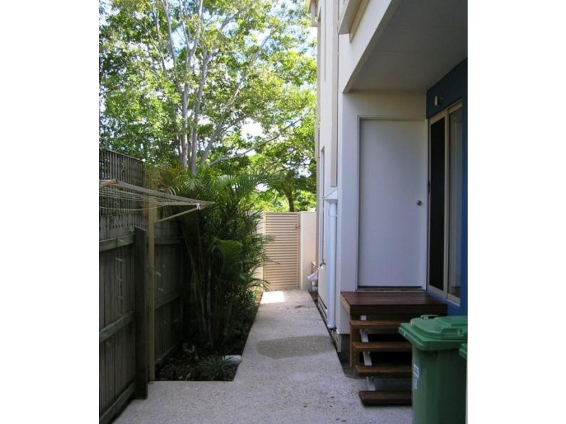 2/58 Laguna Avenue, Palm Beach QLD 4221