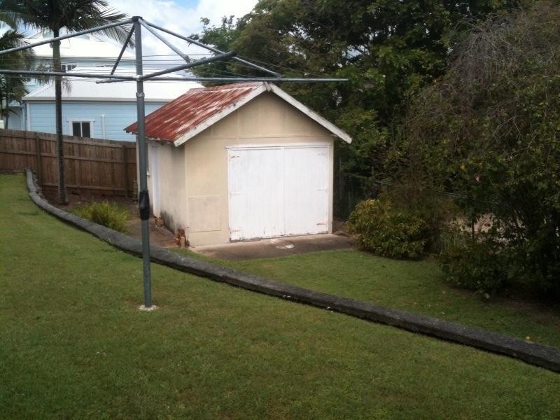 22 Fourteenth Avenue, Palm Beach QLD 4221