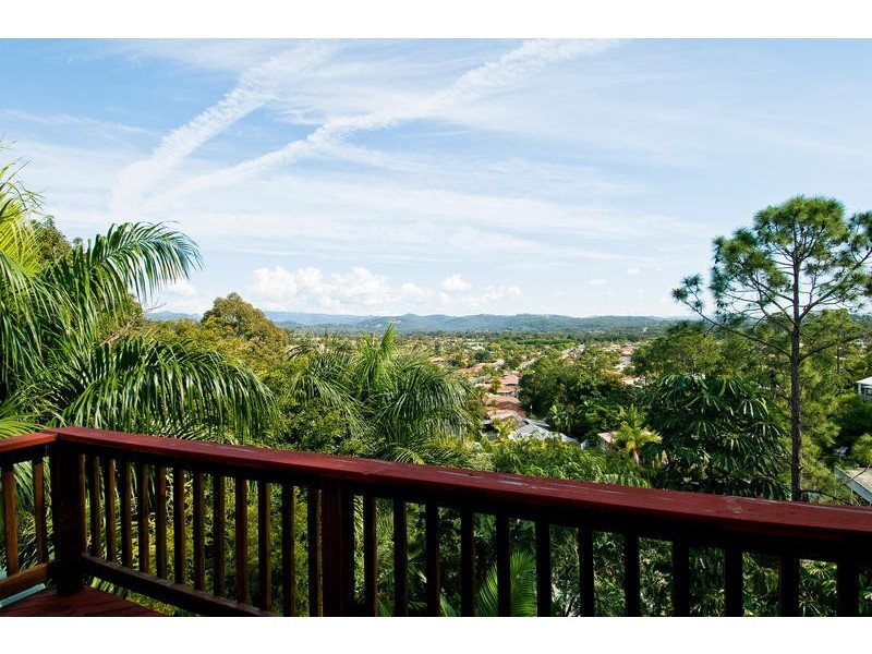 7 Doubleview Drive, Elanora QLD 4221