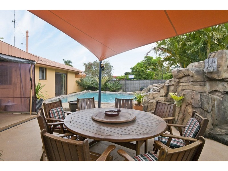 131 Mallawa Drive, Palm Beach QLD 4221