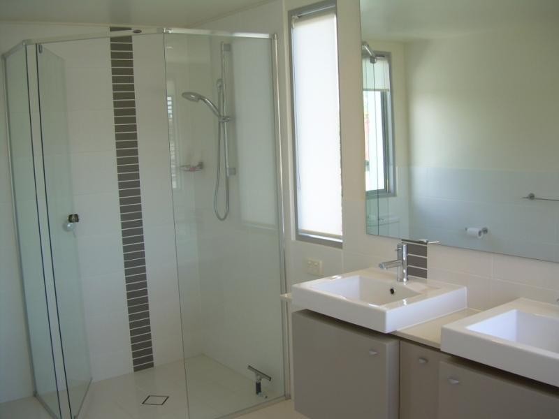 2/8 Twenty Seventh Avenue, Palm Beach QLD 4221