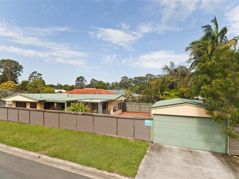 141 Laguna Avenue, Palm Beach QLD 4221