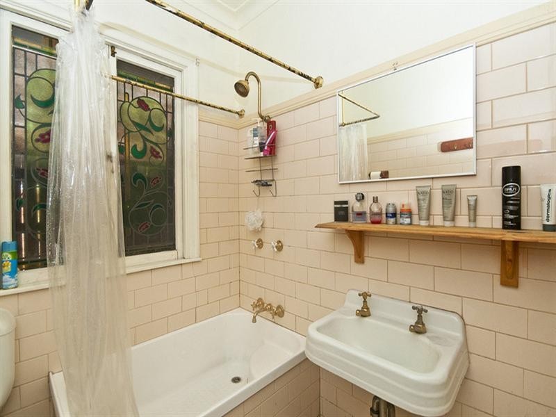 141 Laguna Avenue, Palm Beach QLD 4221