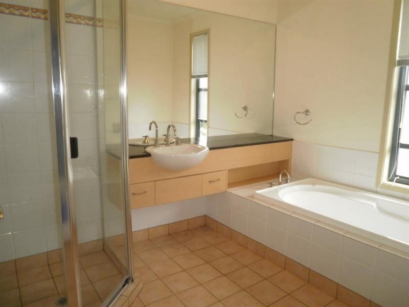 1/11 Leyte Avenue, Palm Beach QLD 4221