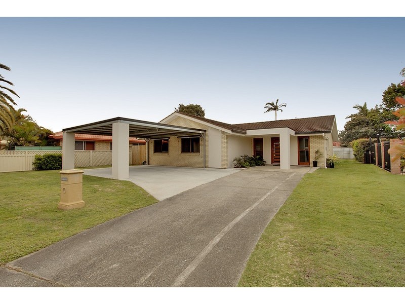 8 Celtis Court, Palm Beach QLD 4221