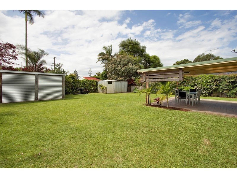 8 Celtis Court, Palm Beach QLD 4221
