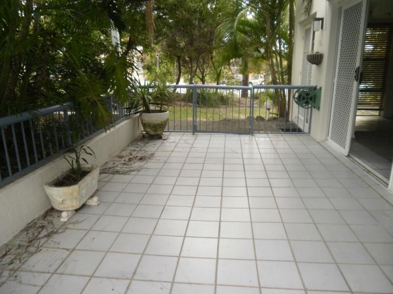1/373 Cypress Terrace, Palm Beach QLD 4221
