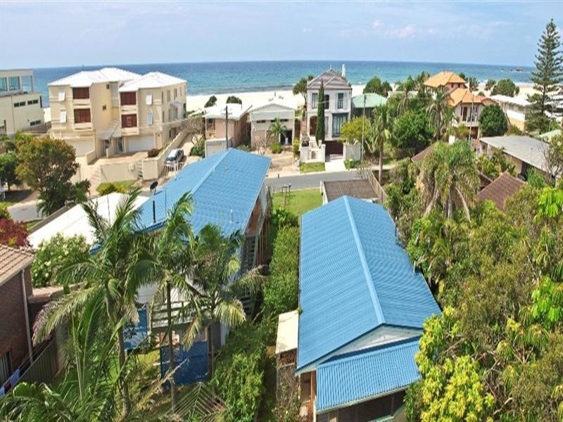 38 Jefferson Lane, Palm Beach QLD 4221