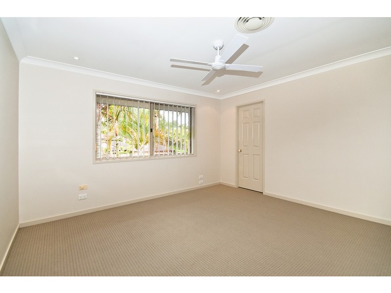 2/6-8 Cupania Place, Elanora QLD 4221