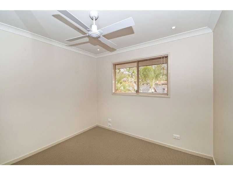 2/6-8 Cupania Place, Elanora QLD 4221